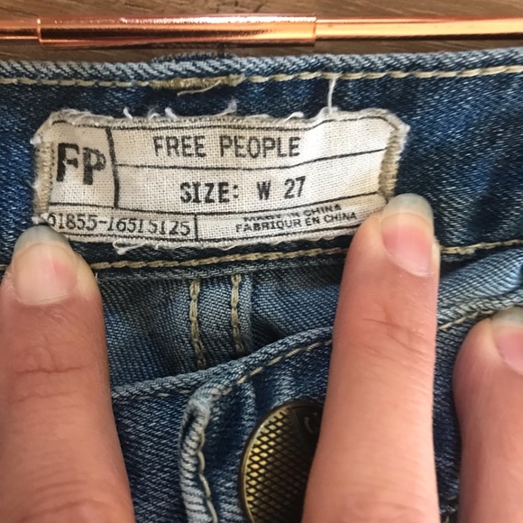 COPY - FREE PEOPLE Boyfriend Jeans - Picture 3 of 6
